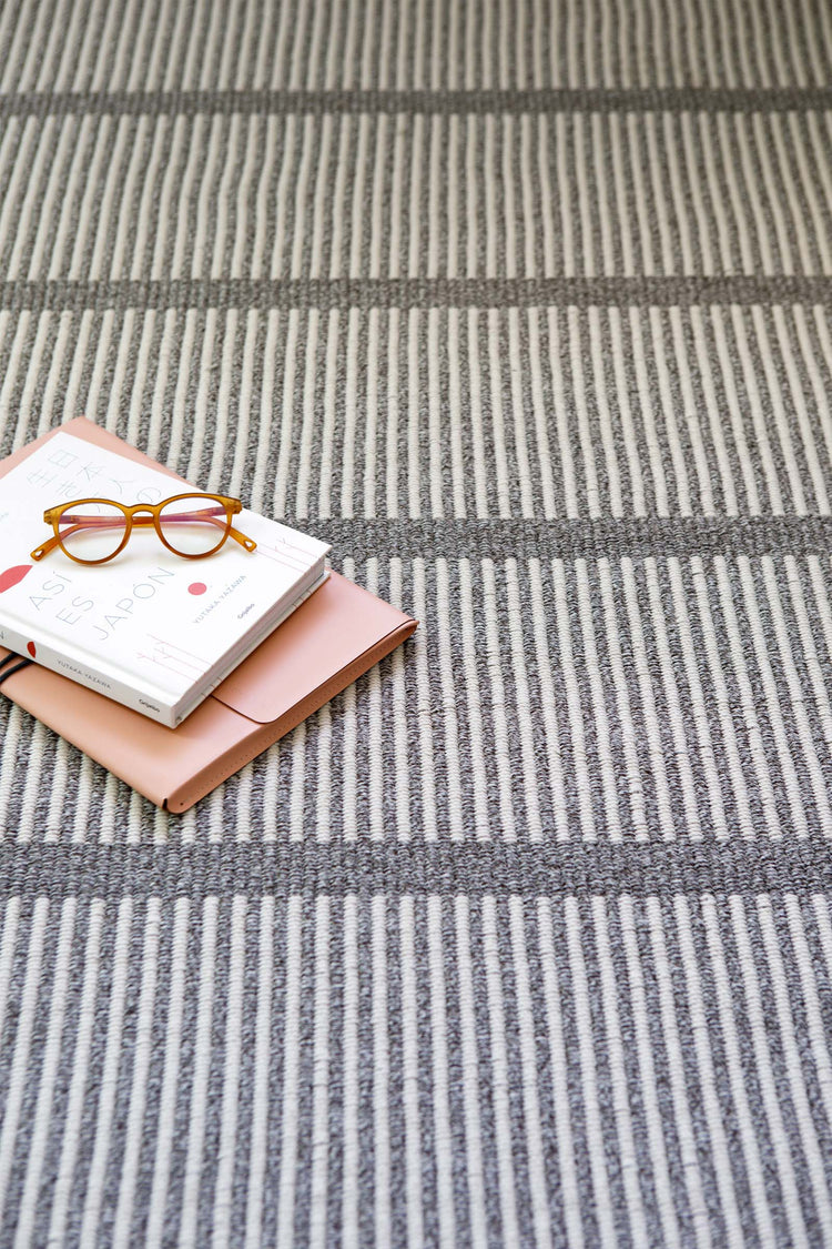 TATAMI GRIS & ARENA